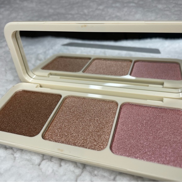 CoverFX Custom Enhancer Palette - Picture 1 of 3